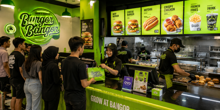 Lowongan Kerja Cirebon Burger Bangor, Dibuka Posisi Crew Outlet